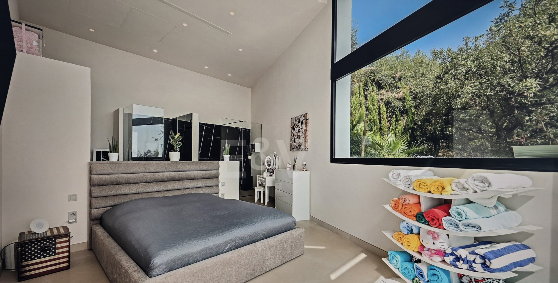 Villa in Altos de Los Monteros, Marbella with Exceptional Design · Photo 18