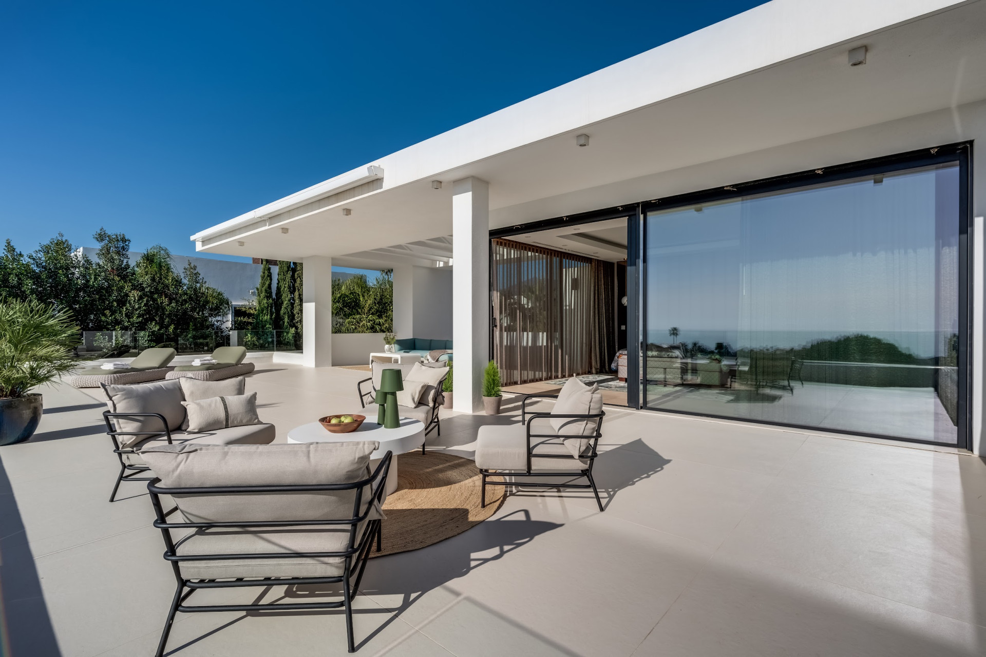 Masterpiece with Magical Sea Views in Marbella’s Prestigious Golden Mile · Photo 33