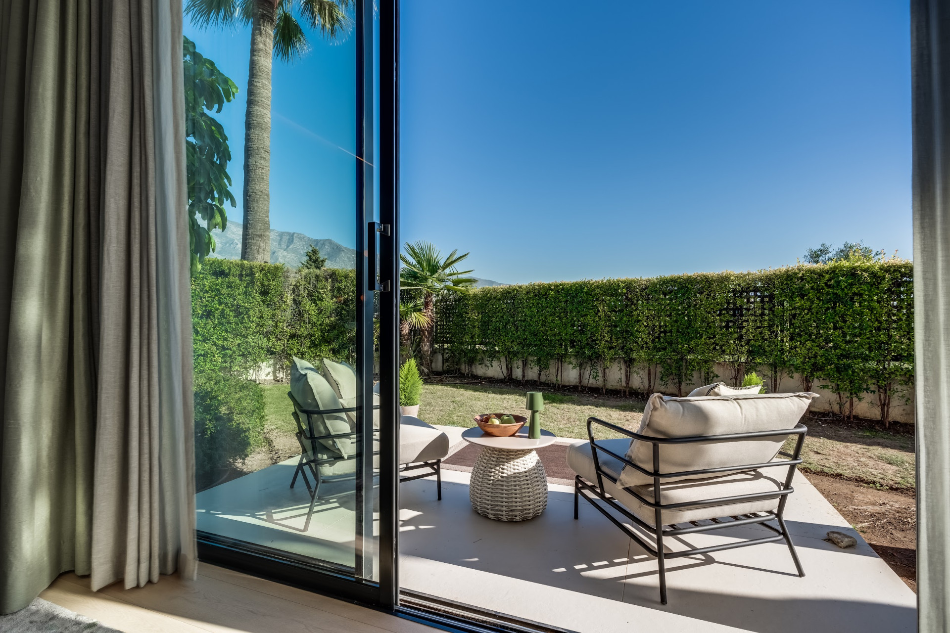 Masterpiece with Magical Sea Views in Marbella’s Prestigious Golden Mile · Photo 18