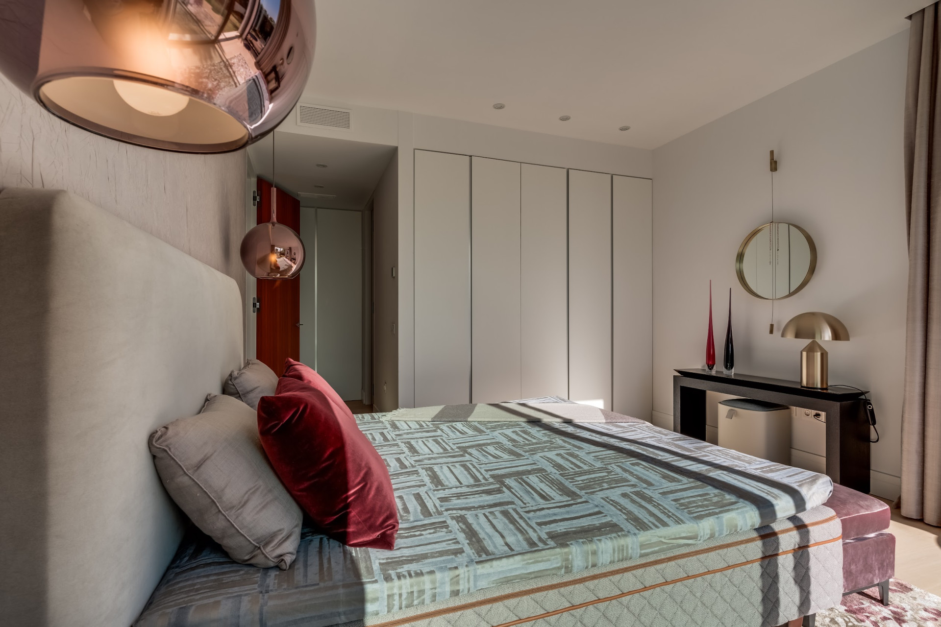 Masterpiece with Magical Sea Views in Marbella’s Prestigious Golden Mile · Photo 23