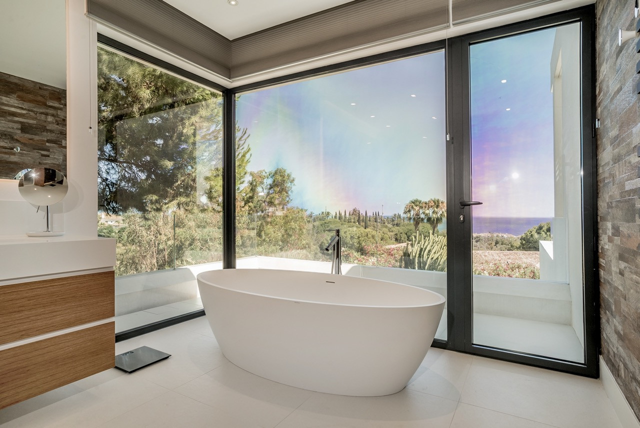 Masterpiece with Magical Sea Views in Marbella’s Prestigious Golden Mile · Photo 27
