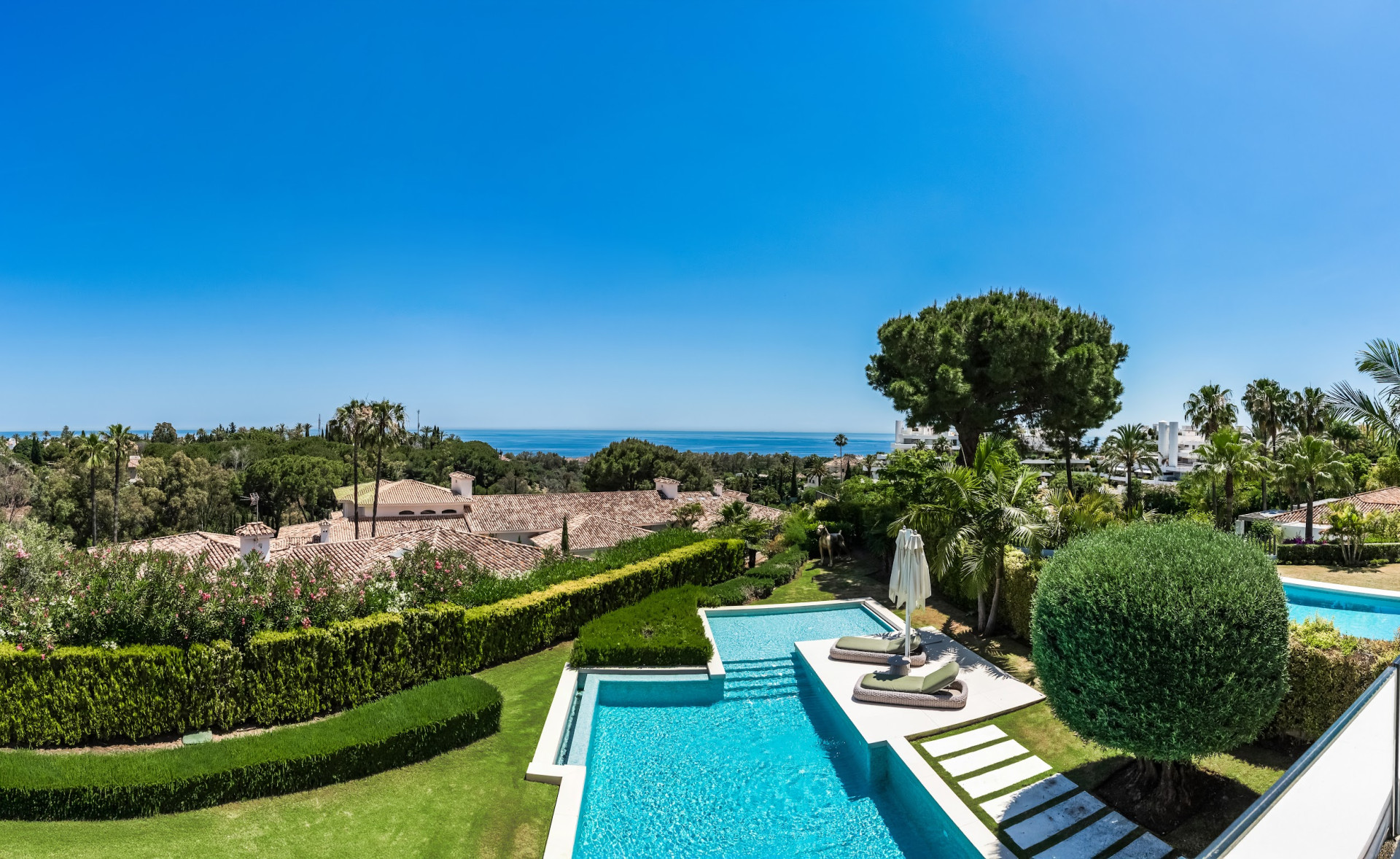 Masterpiece with Magical Sea Views in Marbella’s Prestigious Golden Mile · Photo 55