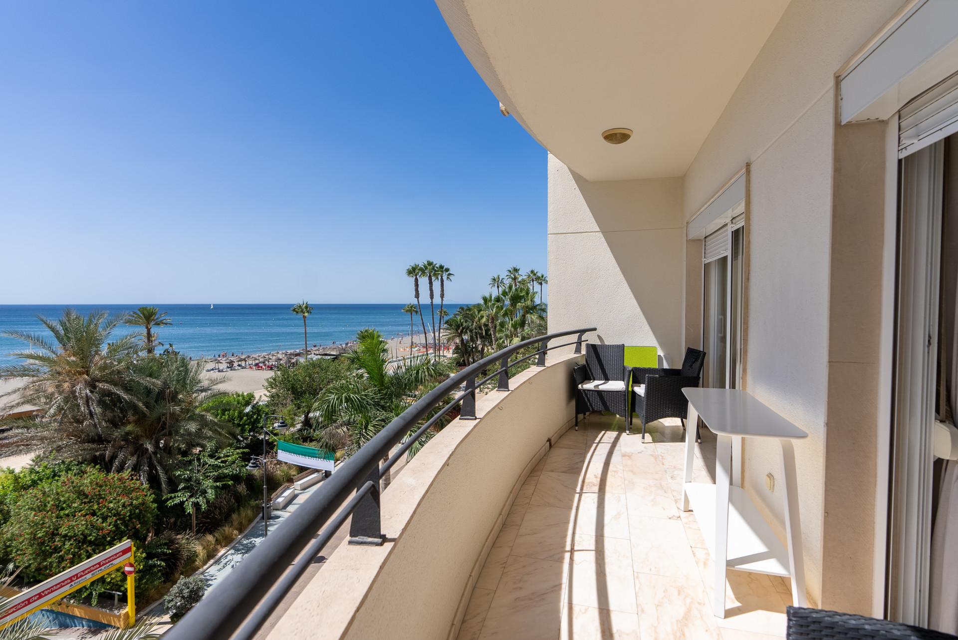 Apartment with sea views on Avenida España, Estepona · Photo 11