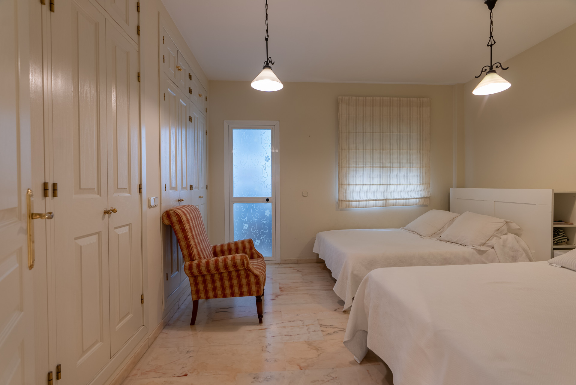 Apartment with sea views on Avenida España, Estepona · Photo 17