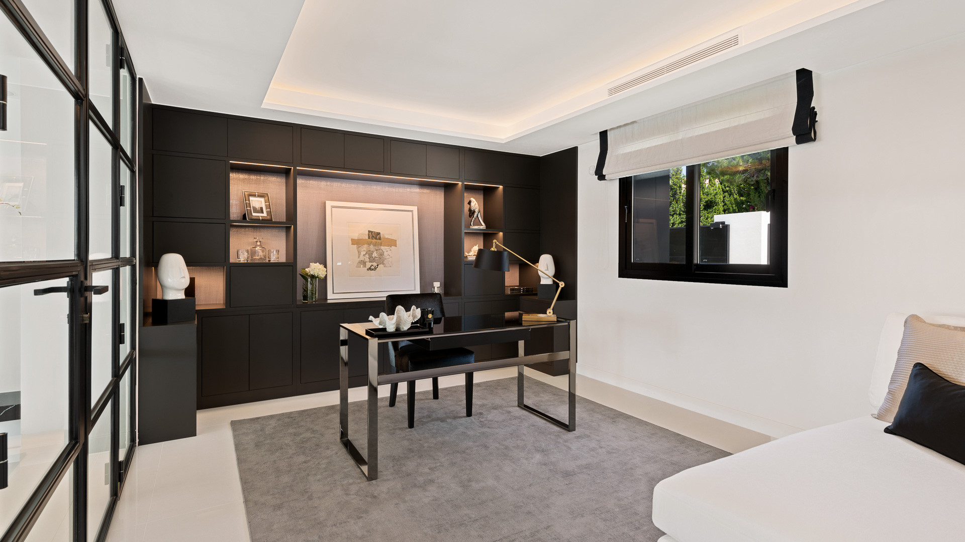 Exceptional villa front line to Los Naranjos Golf · Photo 55