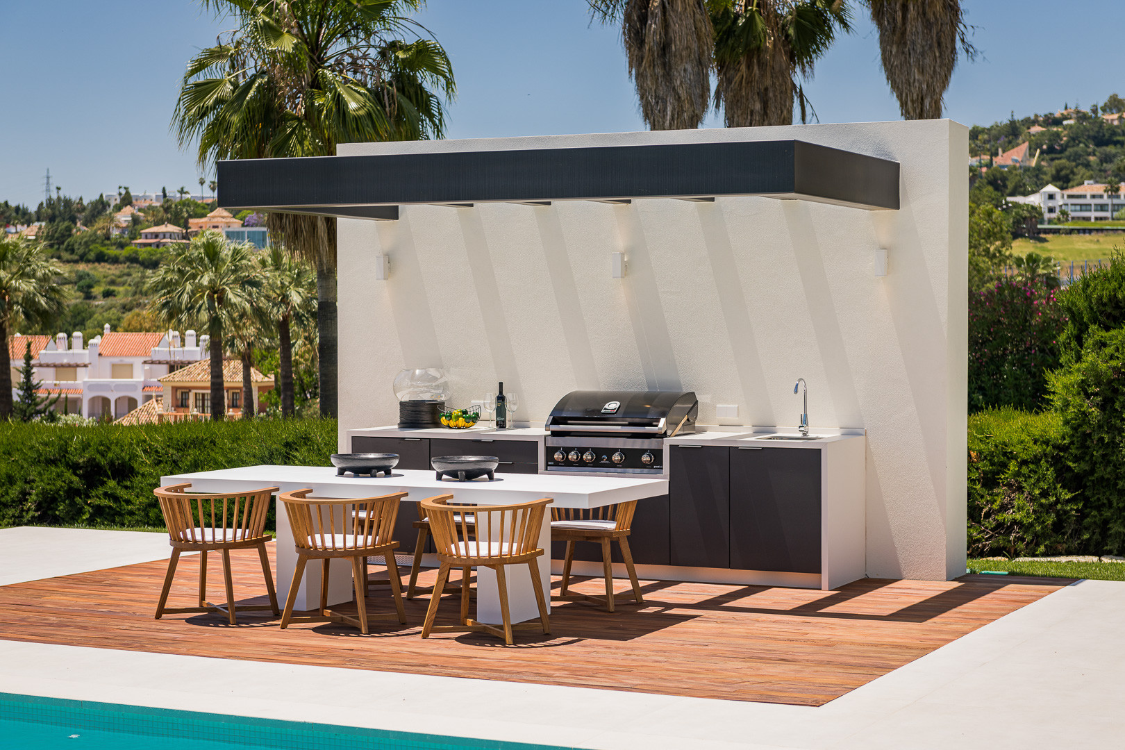 Exceptional villa front line to Los Naranjos Golf · Photo 17