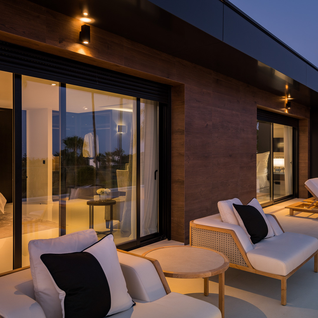 Exceptional villa front line to Los Naranjos Golf · Photo 37