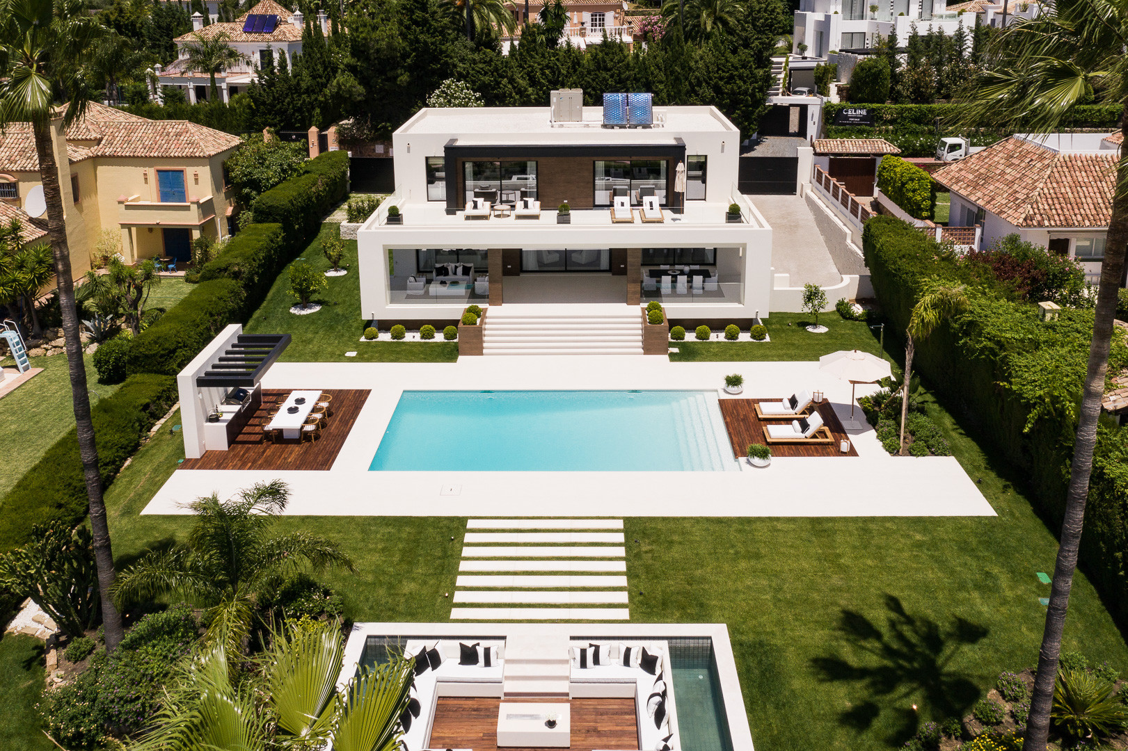 Exceptional villa front line to Los Naranjos Golf · Photo 59