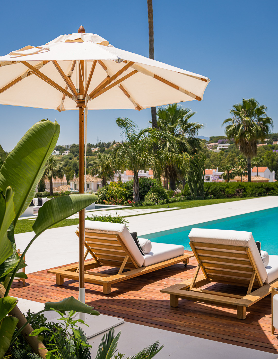 Exceptional villa front line to Los Naranjos Golf · Photo 18