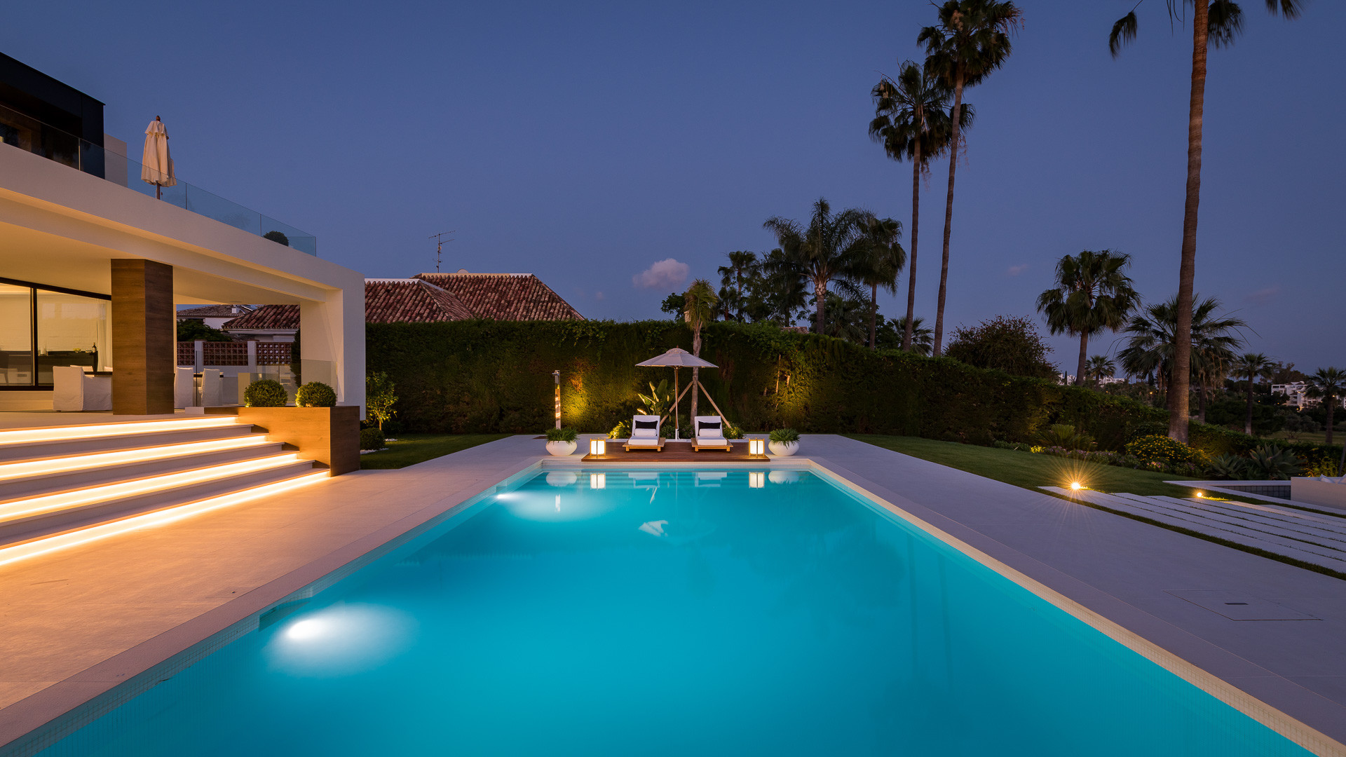 Exceptional villa front line to Los Naranjos Golf · Photo 23