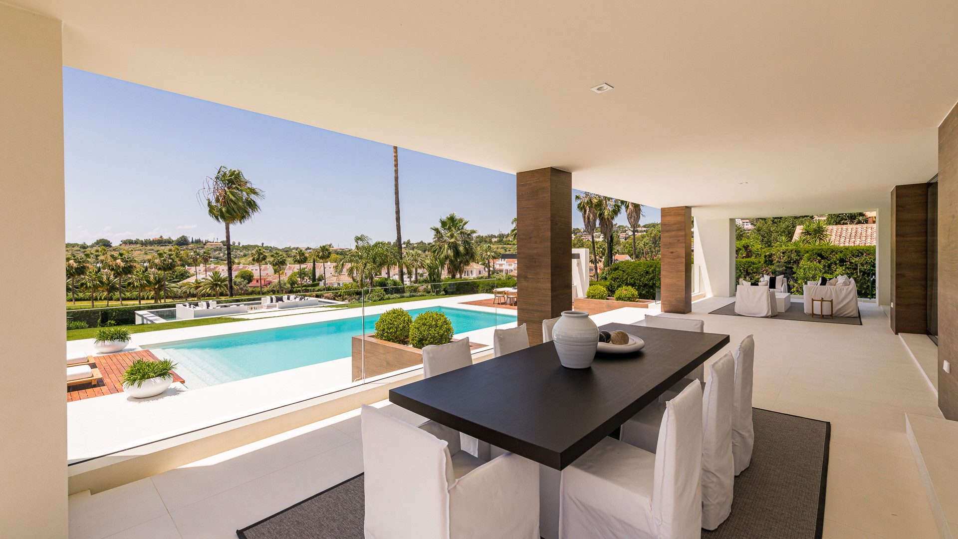 Exceptional villa front line to Los Naranjos Golf · Photo 43
