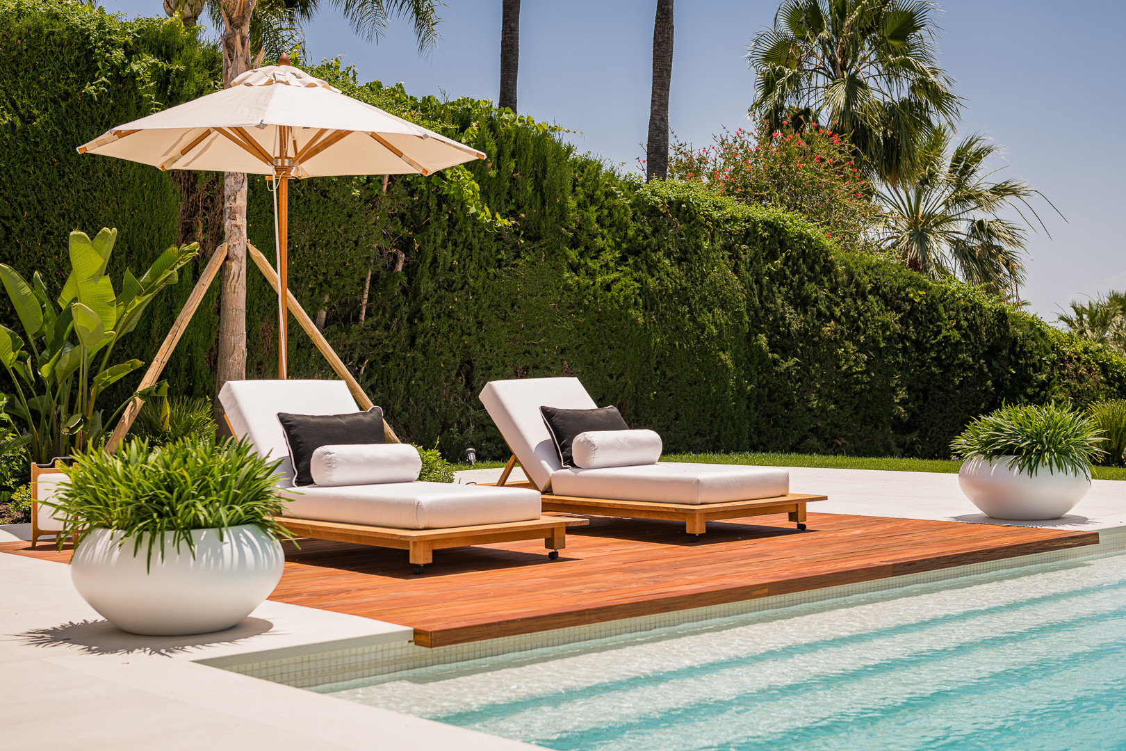Exceptional villa front line to Los Naranjos Golf · Photo 46