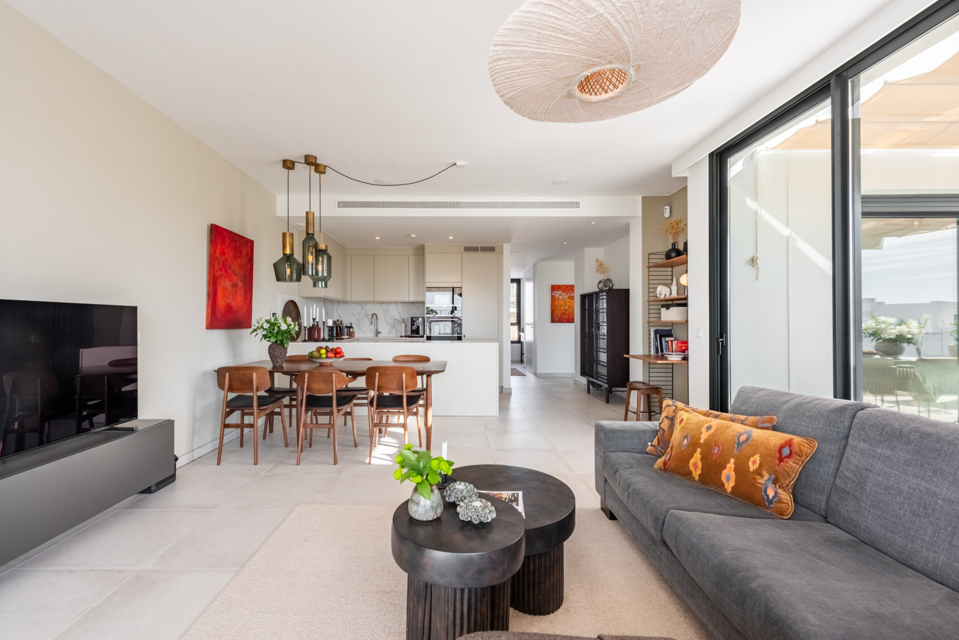 Stylowy i jasny dwupoziomowy penthouse w Cortijo del Golf na New Golden Mile · Zdjęcie 8