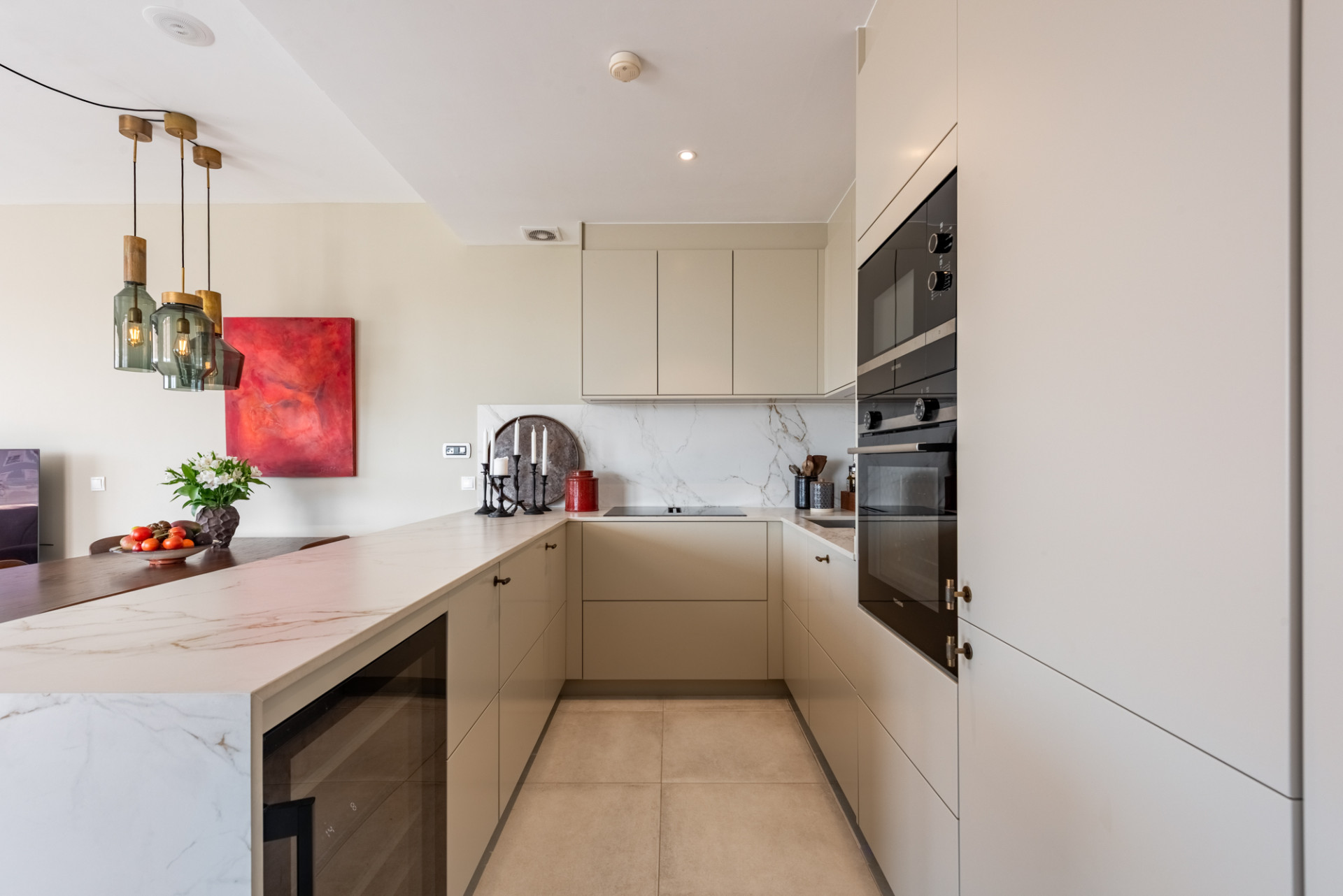 Stylowy i jasny dwupoziomowy penthouse w Cortijo del Golf na New Golden Mile · Zdjęcie 10
