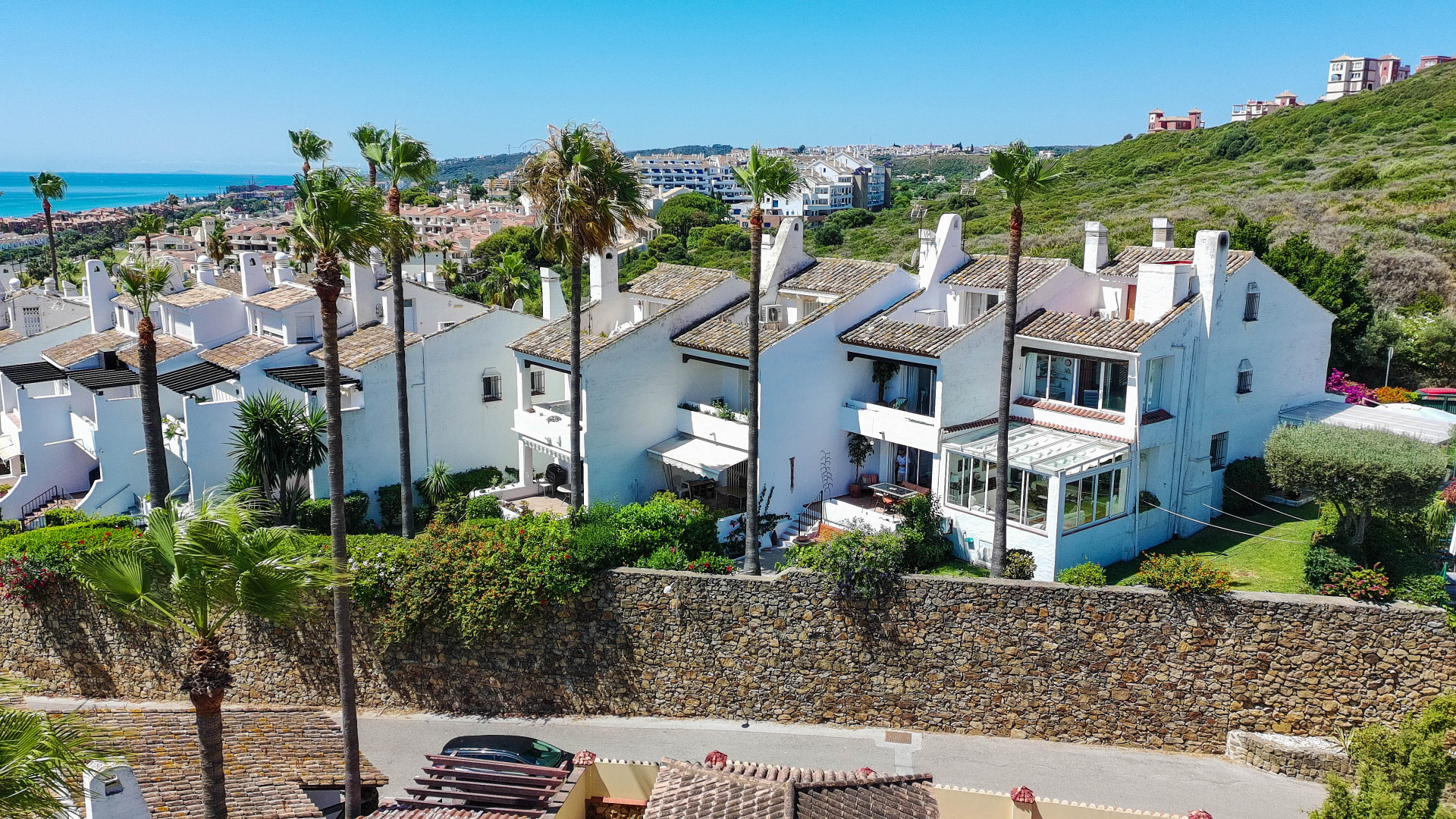 Townhouse with Breathtaking Panoramic Sea and Mountain Views in Las Brisas, La Duquesa · Photo 12