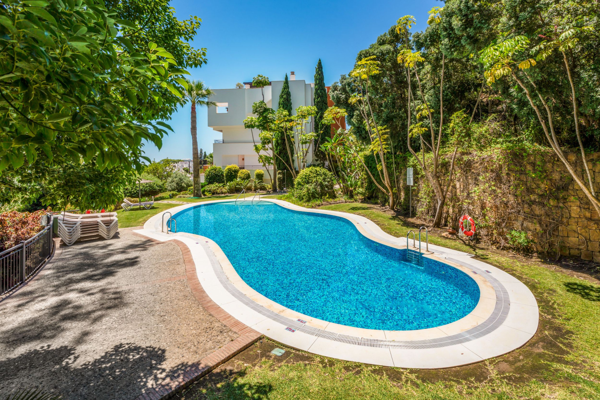 South-facing duplex penthouse in La Quinta Suites with panoramic sea and mountain views · Photo 25