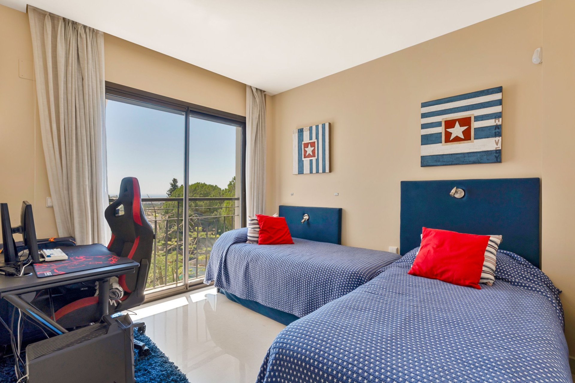 South-facing duplex penthouse in La Quinta Suites with panoramic sea and mountain views · Photo 15