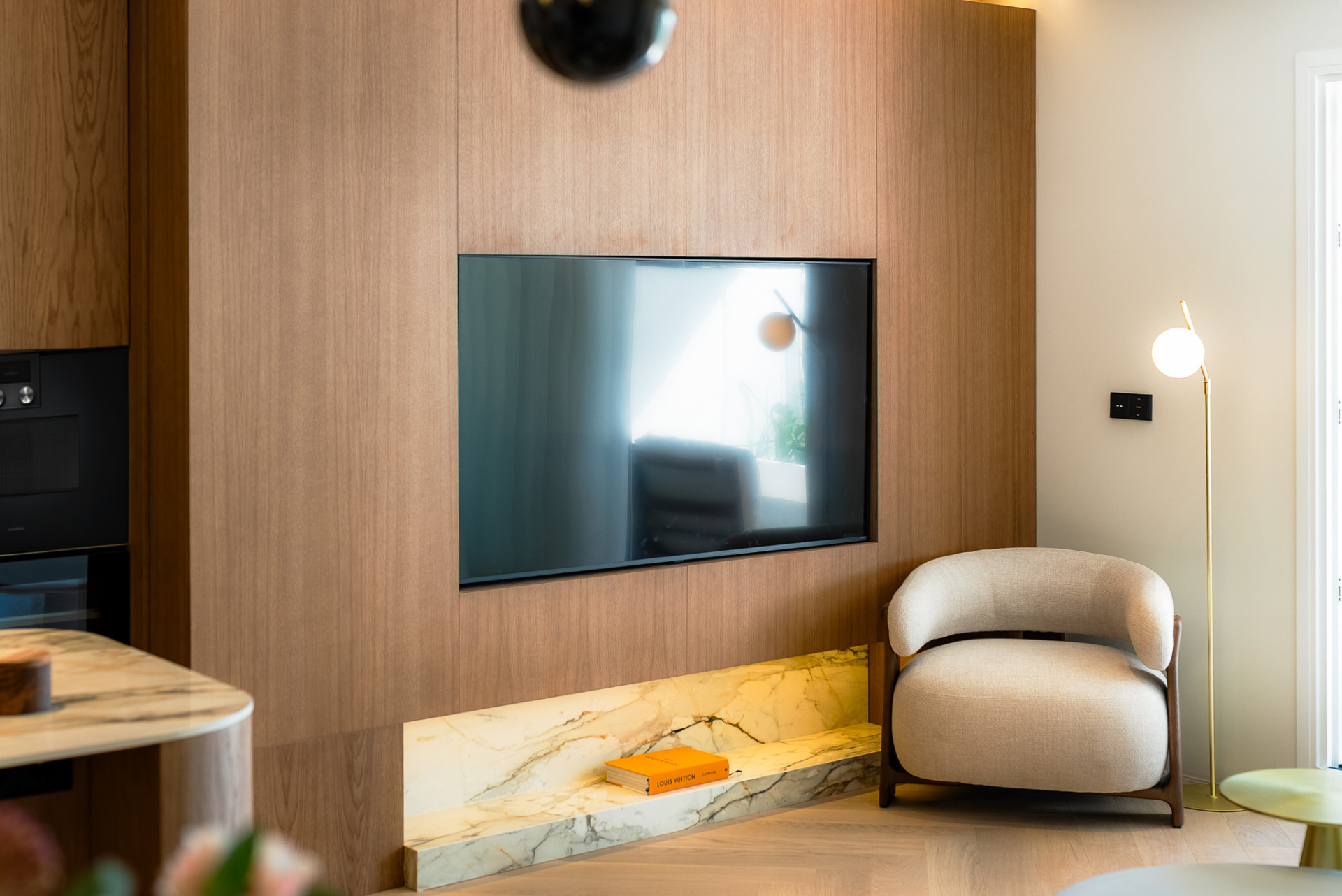Exceptional Fully Refurbished 3-Bedroom Apartment on Marbella Golden Mile with Panoramic Sea Views · Photo 30