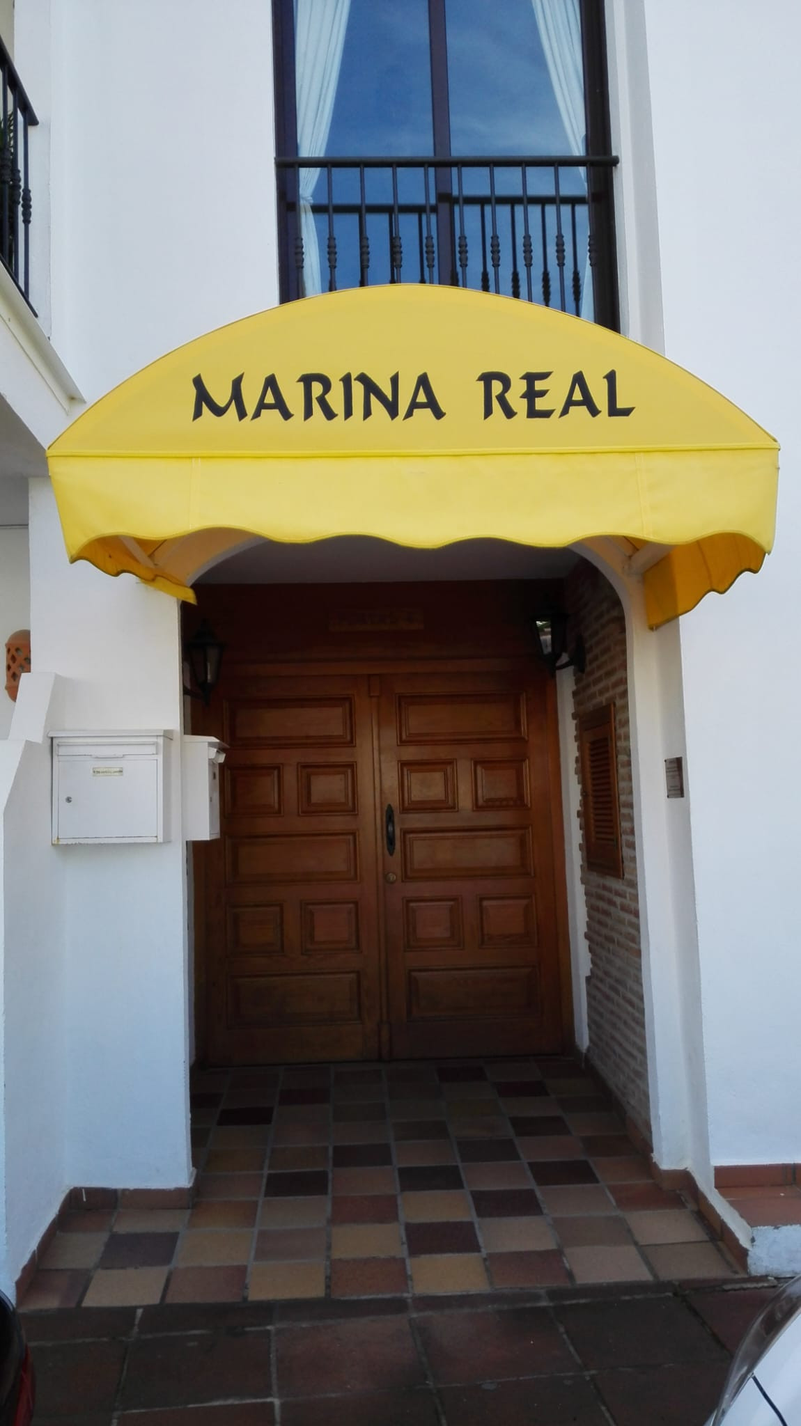 Beachfront Apartment with Tourist Licence in Puerto de la Duquesa · Photo 22