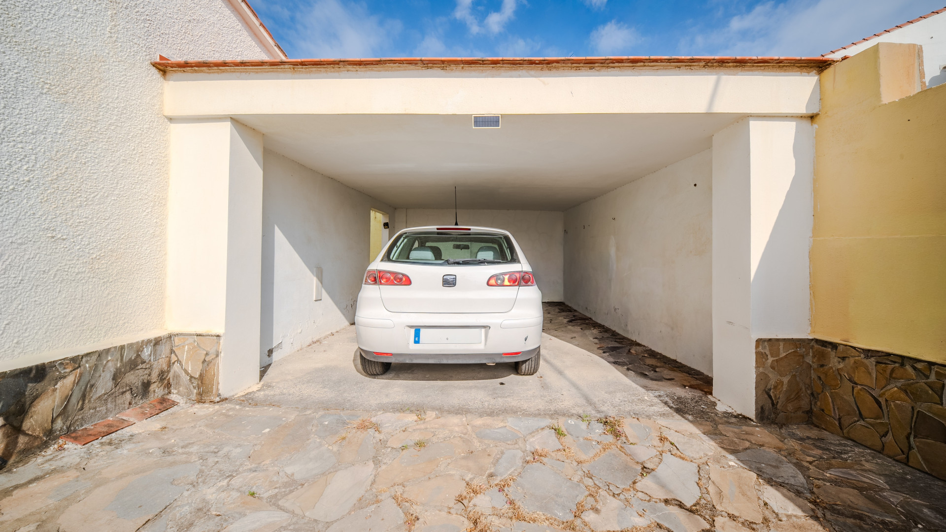 Beachfront house in Jardin Tropical, Manilva, just 100 metres from the sea!!! · Photo 23