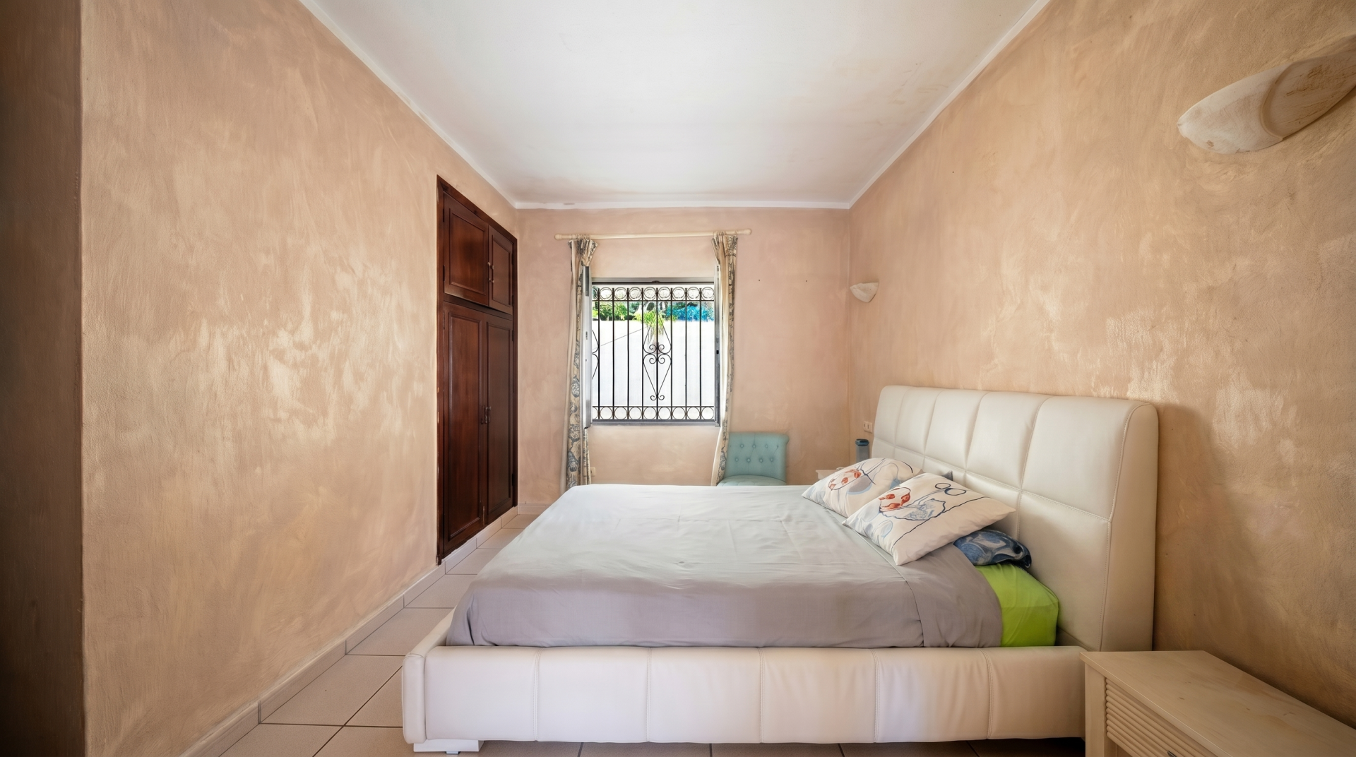 Beachfront house in Jardin Tropical, Manilva, just 100 metres from the sea!!! · Photo 11