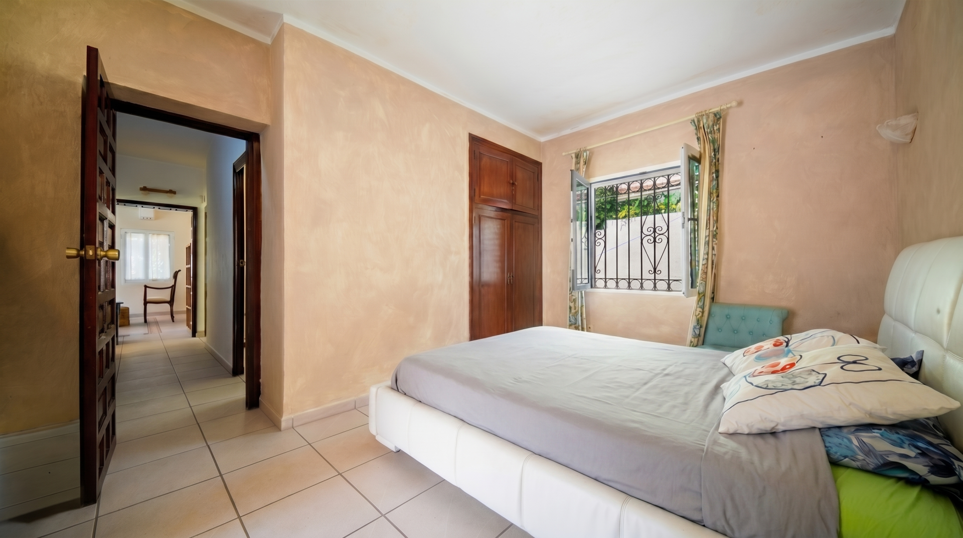 Beachfront house in Jardin Tropical, Manilva, just 100 metres from the sea!!! · Photo 12