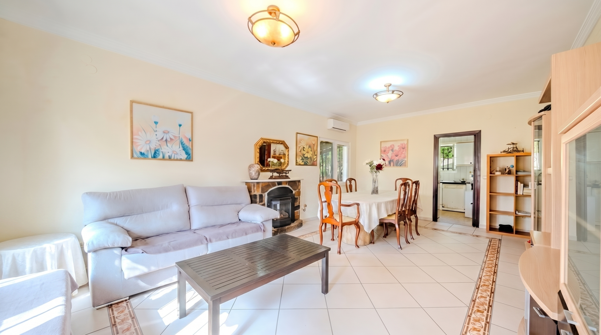 Beachfront house in Jardin Tropical, Manilva, just 100 metres from the sea!!! · Photo 10