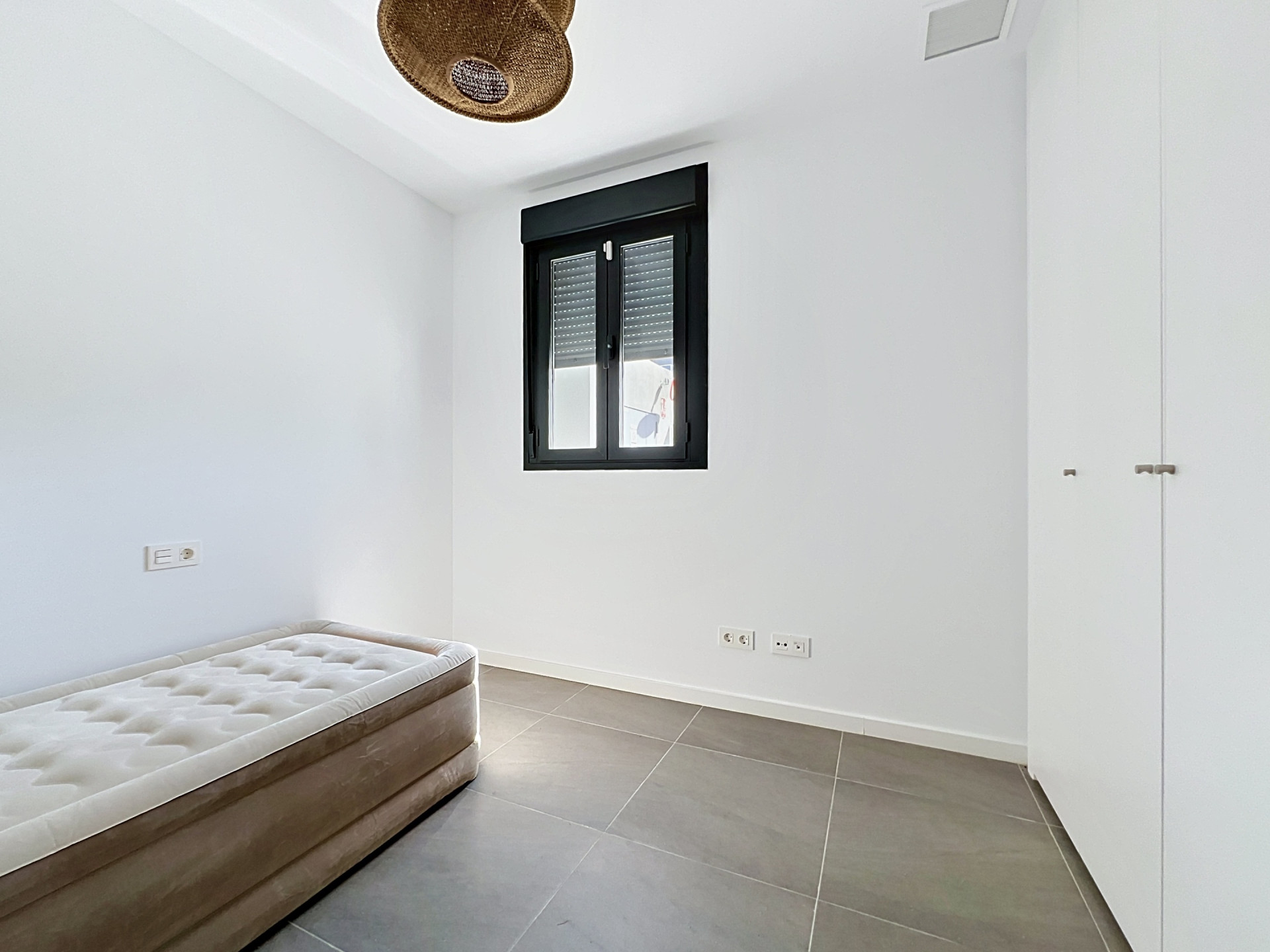 Exclusive Townhouse with Panoramic Sea, Gibraltar and Africa Views Near Sotogrande · Photo 11