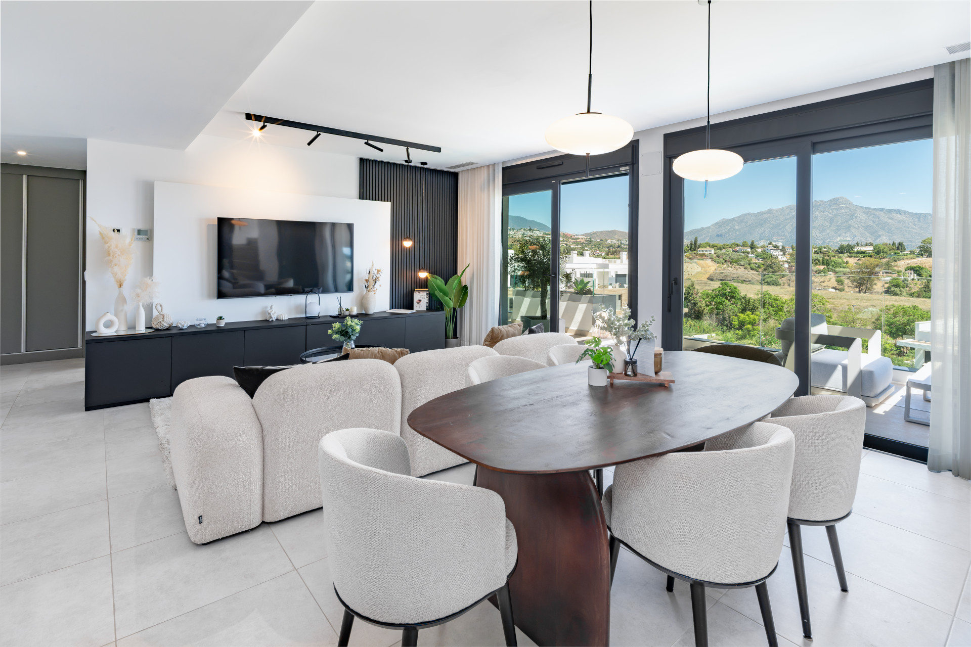 Luxury Duplex Penthouse with Private Rooftop on the New Golden Mile, Estepona
